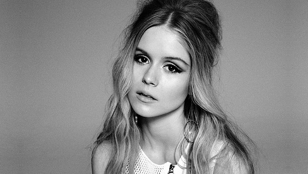 Erin Moriarty a törvény nevében sem védhető meg
